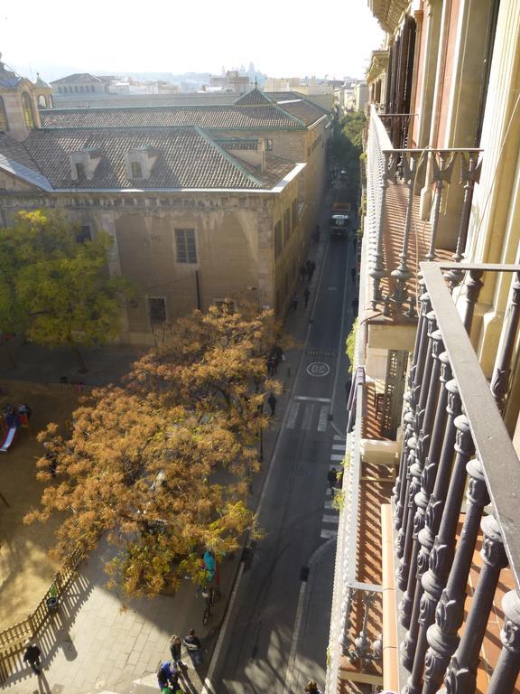 Pension Iznajar Barcelona Eksteriør billede
